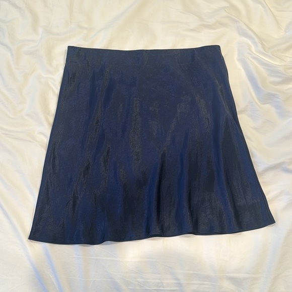 Aritzia Babaton Slip Satin Mini Skirt in Navy - Picture 4 of 6